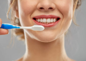 Le chirurgien-dentiste salarié, un professionnel de santé … exclusivement ?